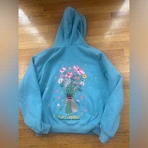 Dandy worldwide gift giving hoodie size M